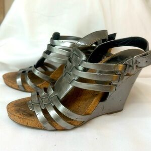 BCBG wedges